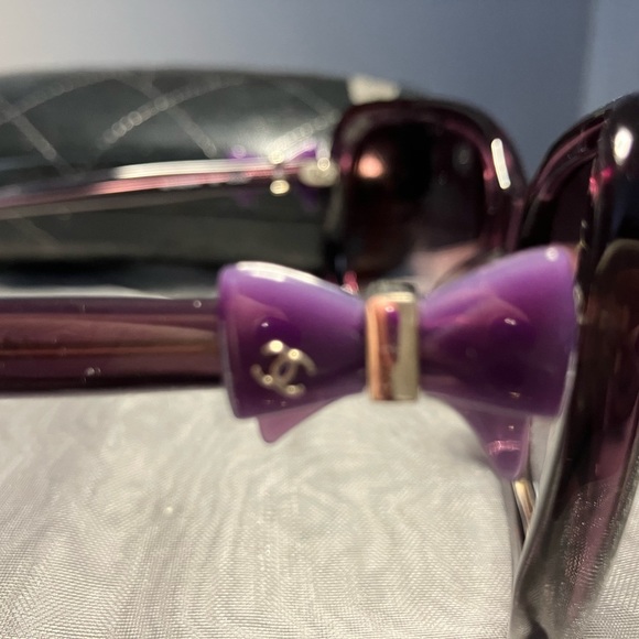 CHANEL Ribbon Coco Mark Sunglasses.  RARE!  EUC - Picture 4 of 10